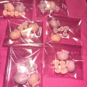 Handmade mini hello Kitty hand soap.